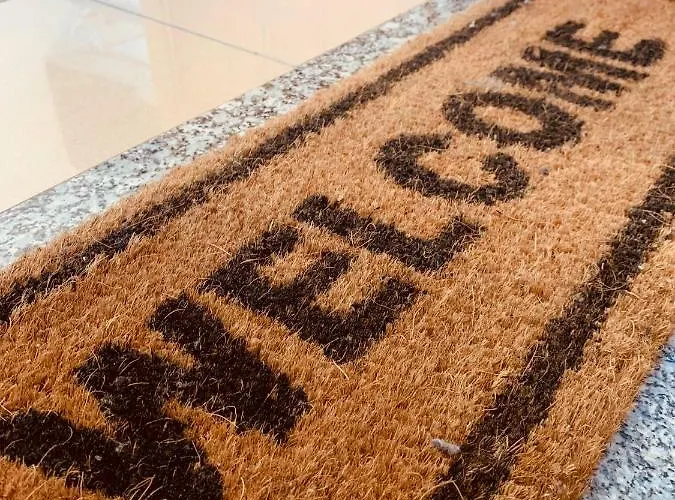 La Ballena Del Charco Arrecife (Lanzarote)