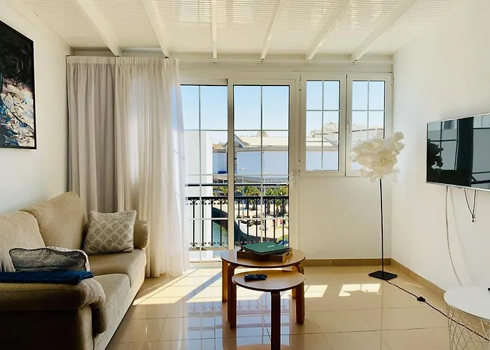 La Ballena Del Charco * Arrecife (Lanzarote)