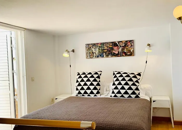 La Ballena Del Charco *